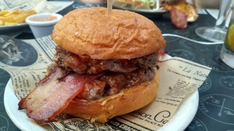 Gelatoink And Burgers