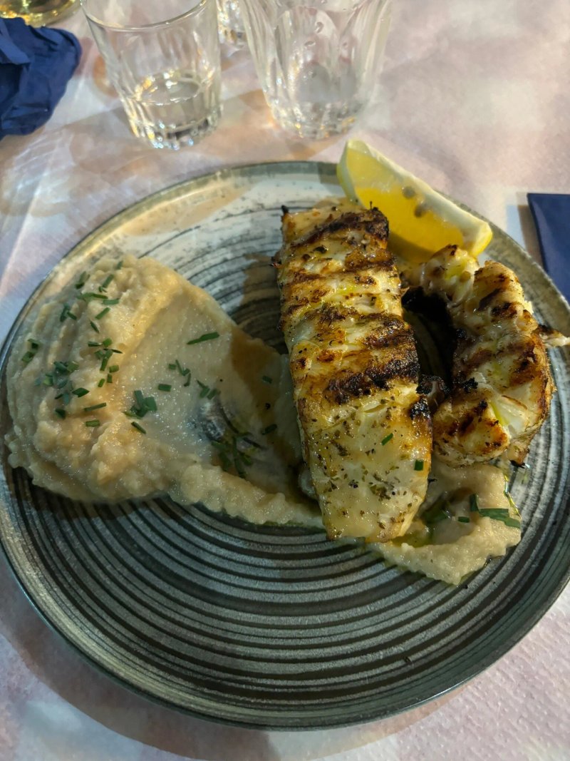 Socrates Tavern-Restaurant