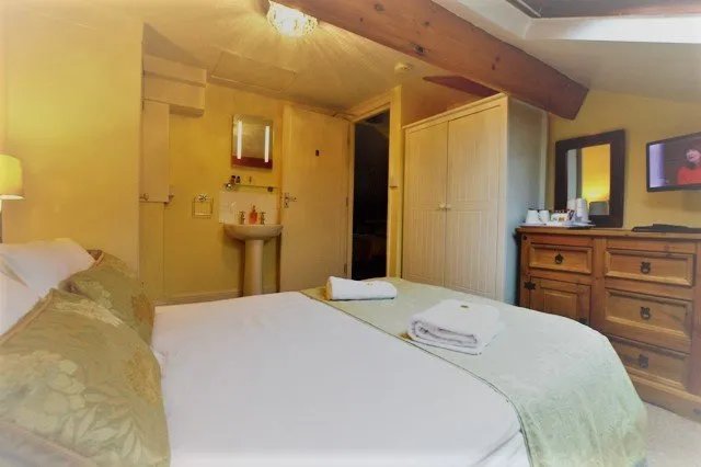All Seasons Guest House