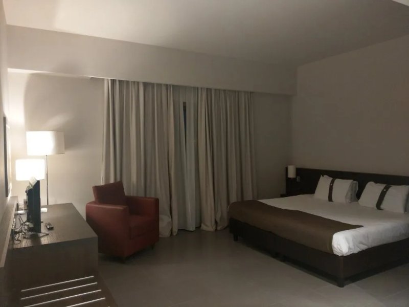 Inn Naples Airport