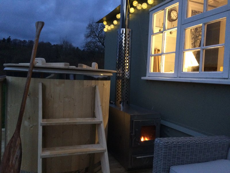 Henfryn Farm Glamping