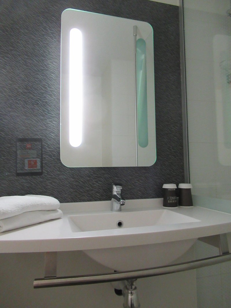 Ibis Grenoble Centre Bastille