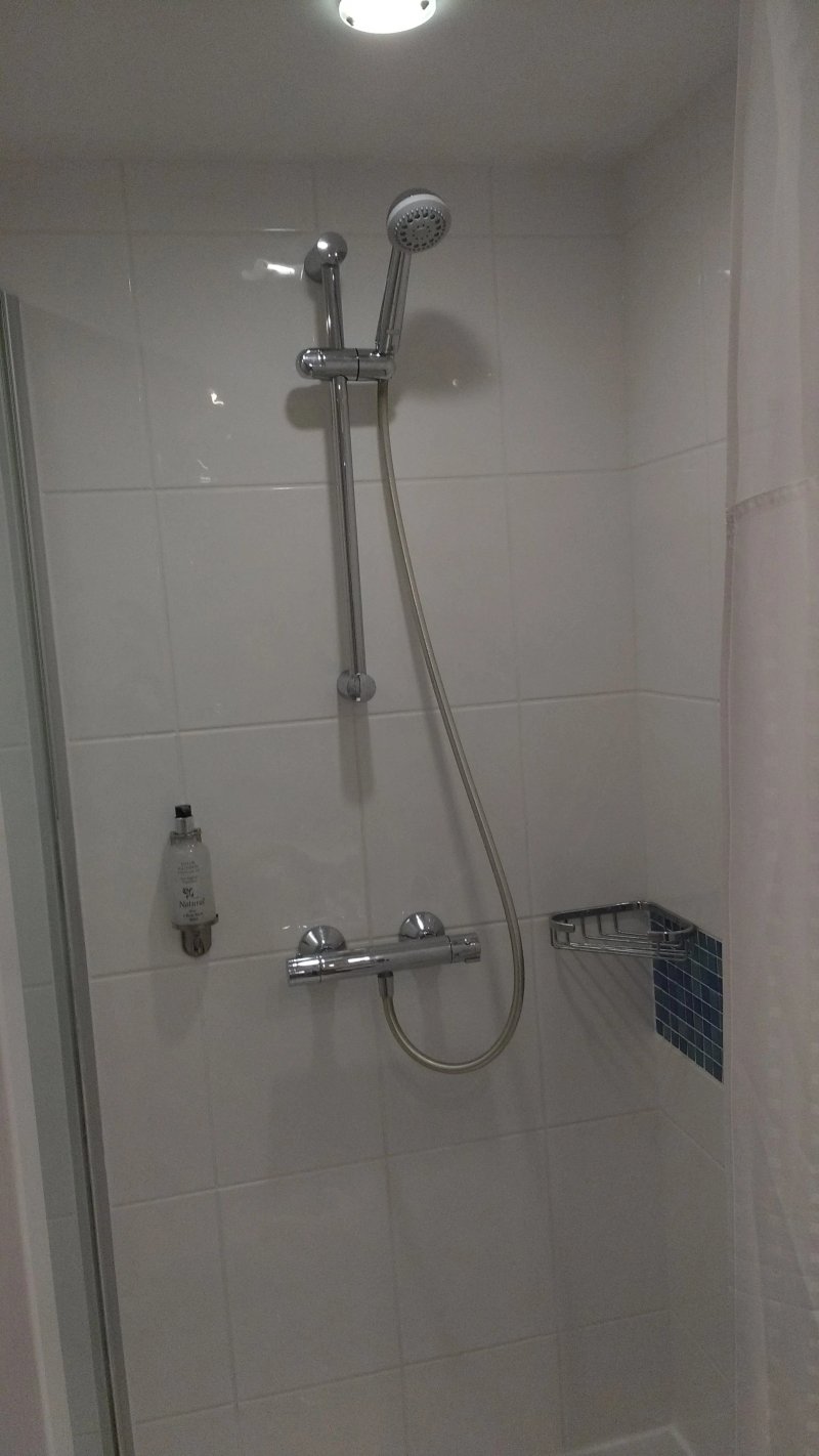 Holiday Inn Express Cardiff Airport, an IHG hotel
