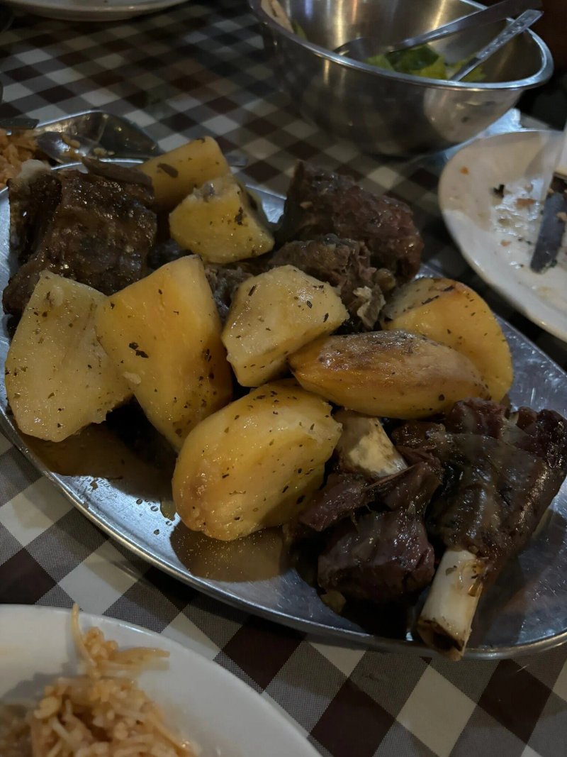 To Konatzi Tis Kallepias Tavern