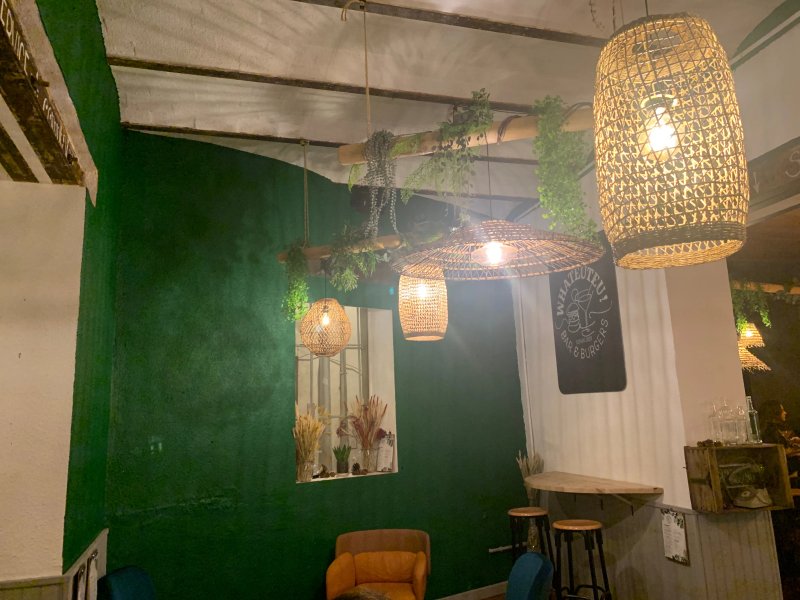 Whateuteu! Bar&Burgers