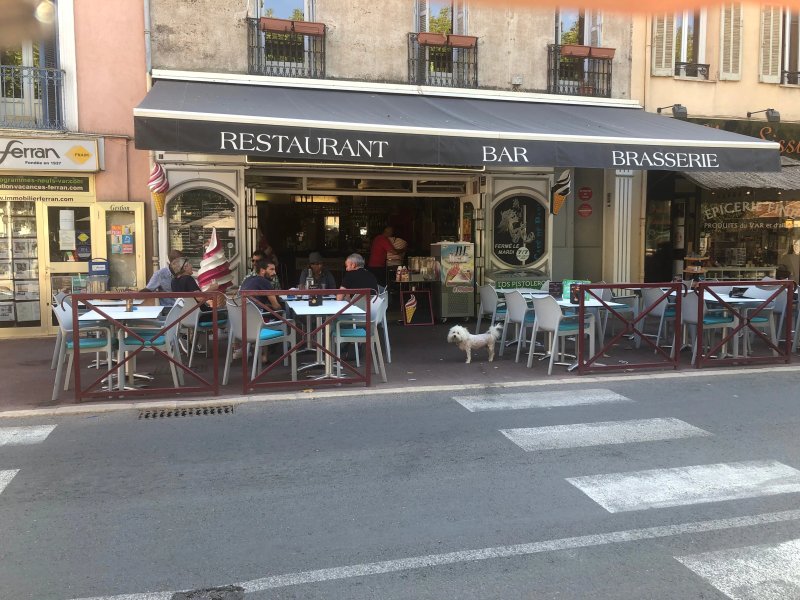 Cafe De Paris
