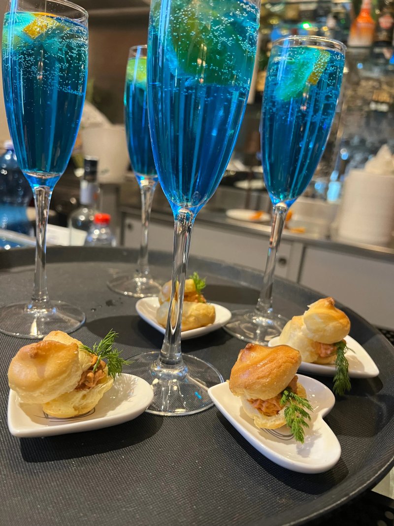 Piccolo Mondo Ristorante Lounge Bar