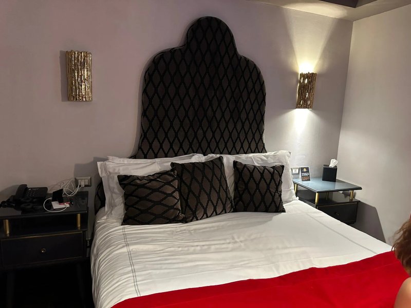 HT6 Hotel