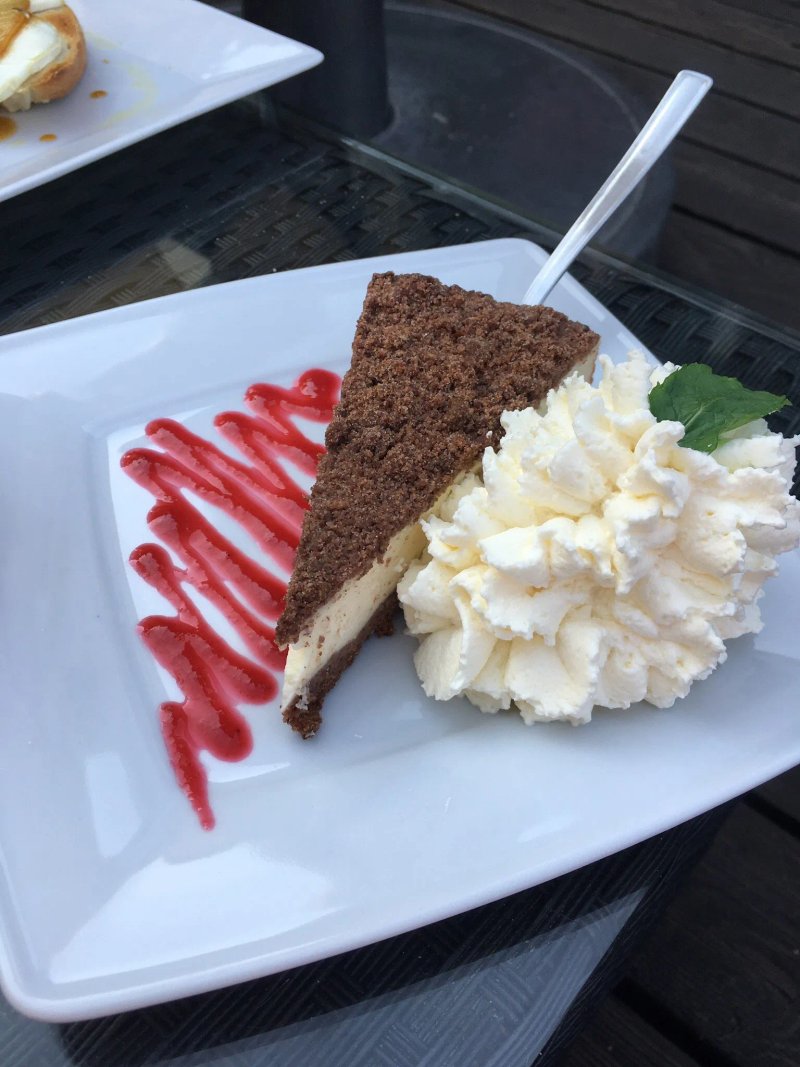 Contrast Cafe