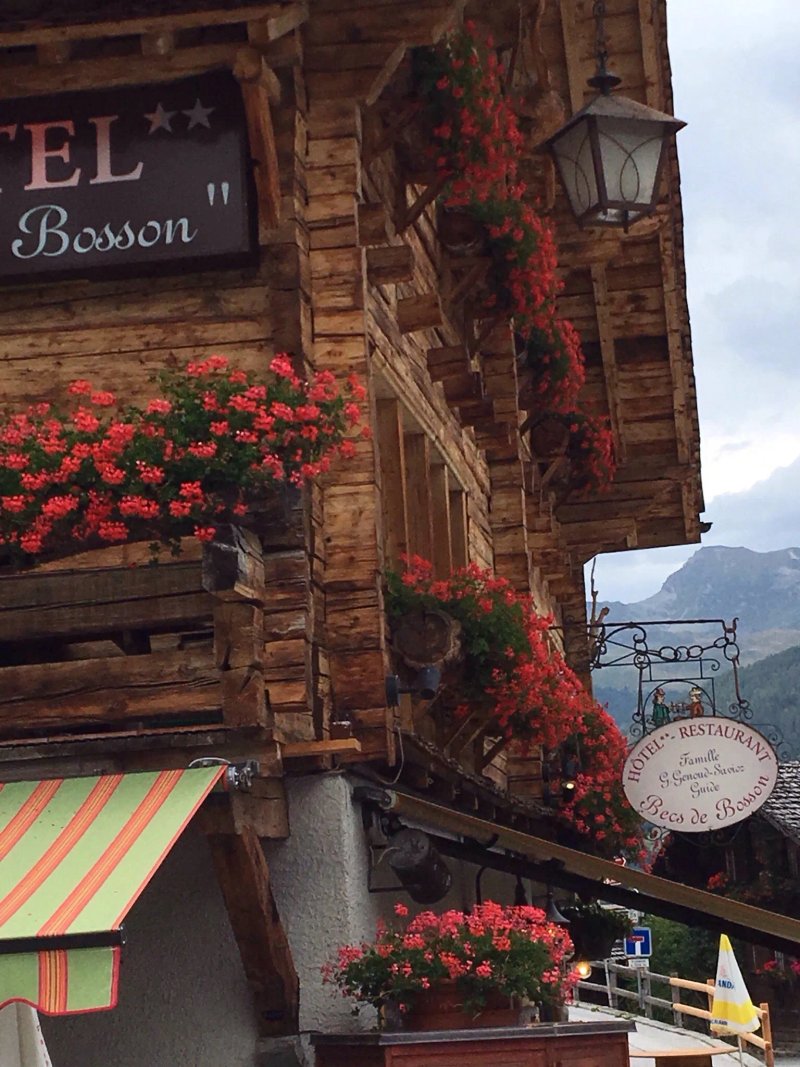 Becs de Bosson Restaurant