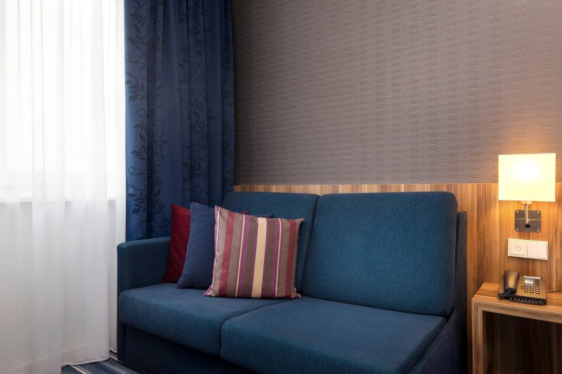 Holiday Inn Express Bremen Airport By IHG