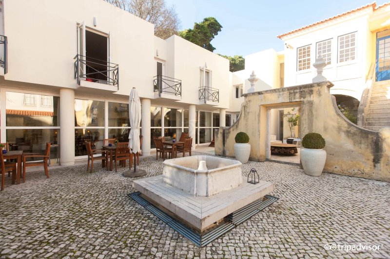 Solar do Castelo Inn, a Lisbon Heritage Collection