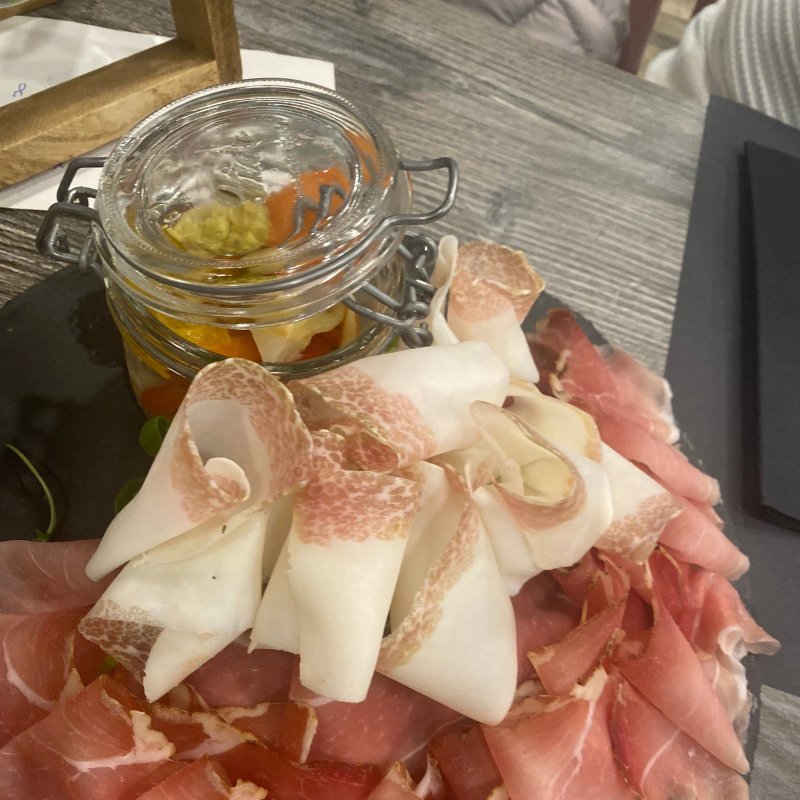Lucin Food & Flower - Bistrot & Gastronomia