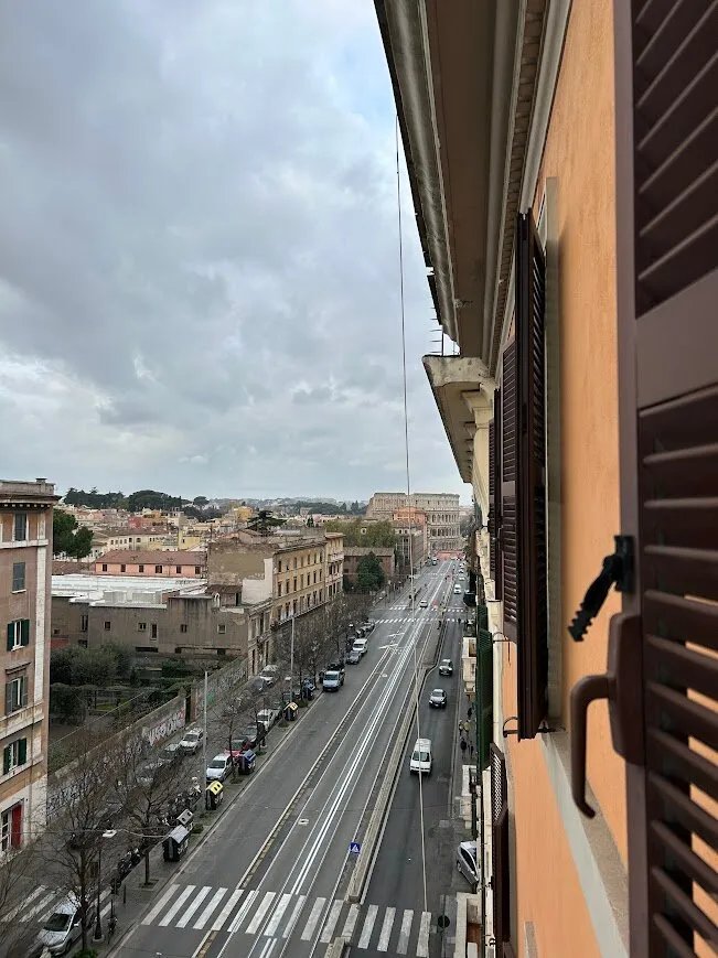 Top Floor Colosseo Guesthouse