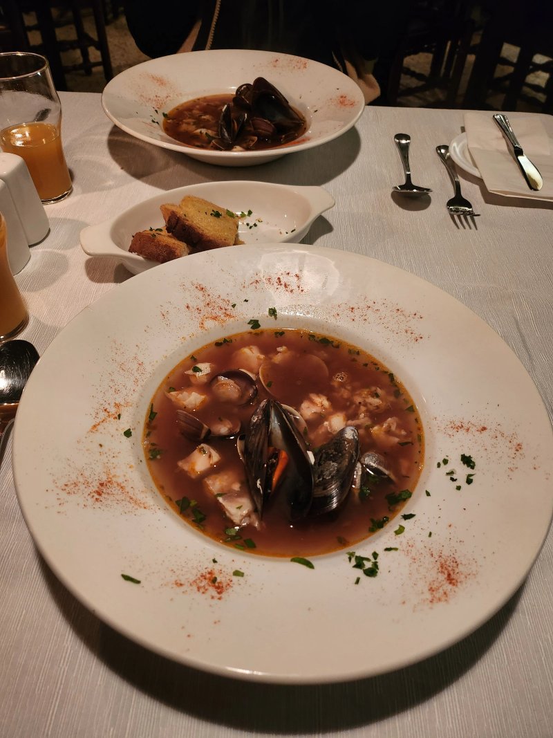 Roman's Den Restaurant