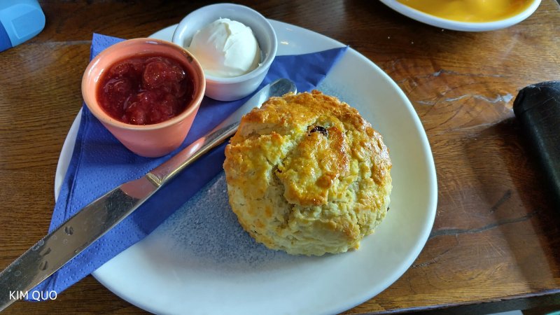 Parlormade Cafe and Scone House