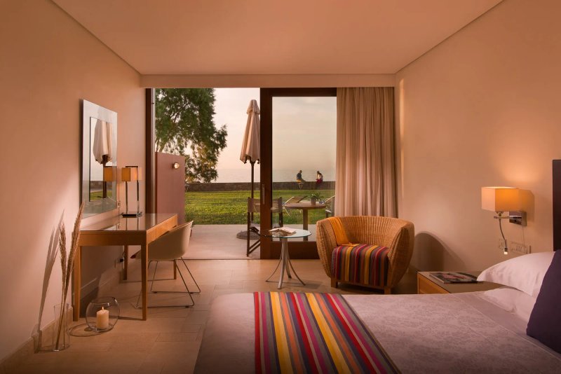 Kernos Beach Hotel