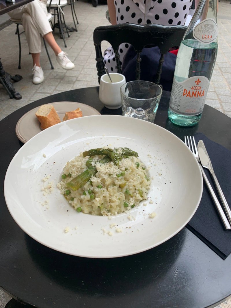 Paparazzi Restaurant