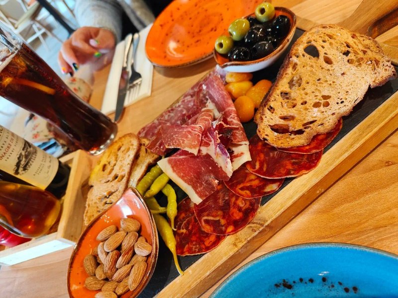 El Castillo - Spanish Tapas Bar