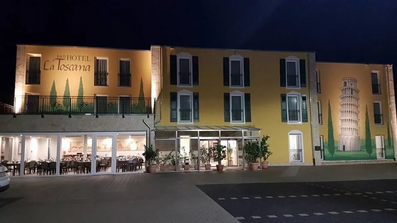 Hotel La Toscana