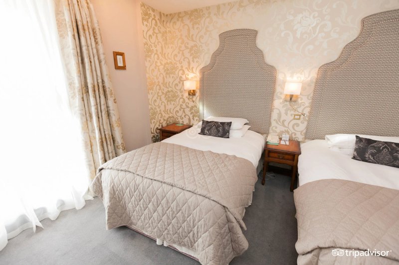 Fitzpatrick Castle Hotel