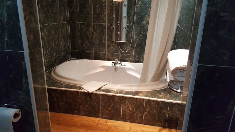 Gomersal Park Hotel