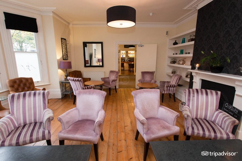 Andover House Hotel & Restaurant