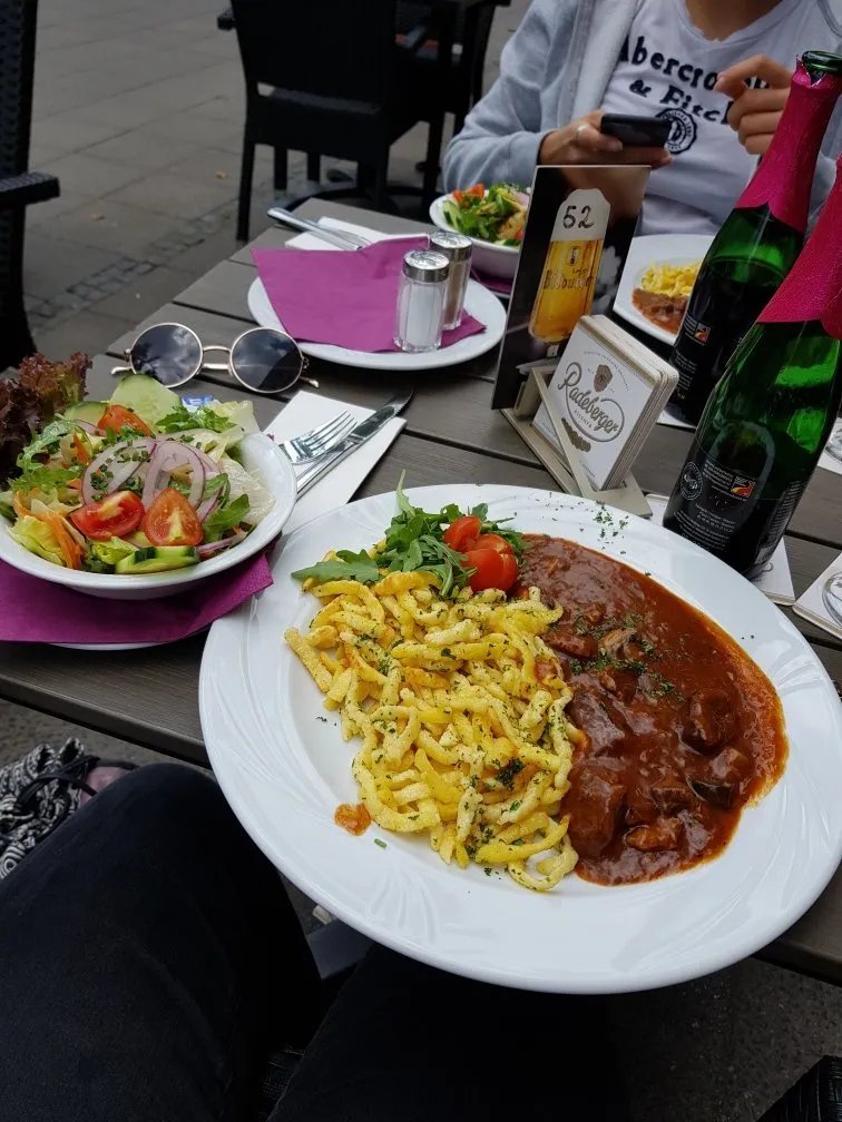 Das Haus Der 100 Biere