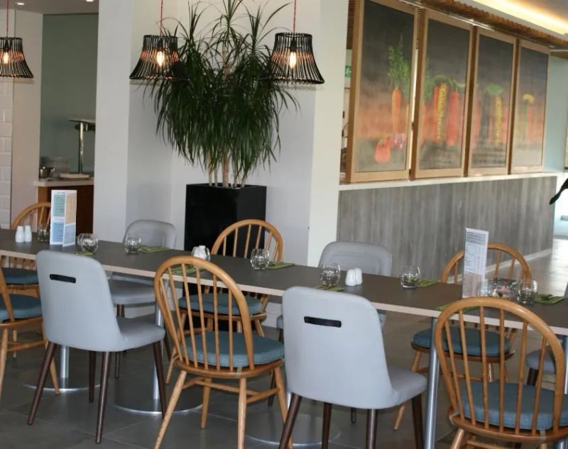 Solstice Bar & Grill