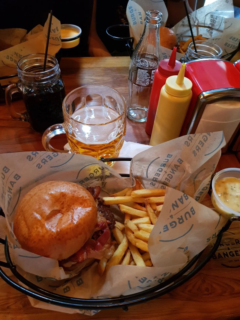 Burgers & Bangers