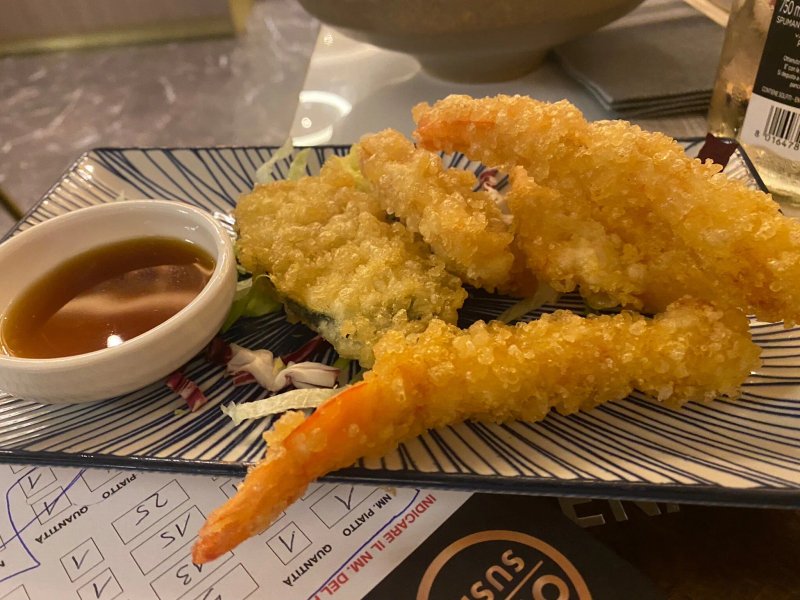 Omo Sushi  - Ristorante  con Specialita' Cucina Giapponese e Cinese