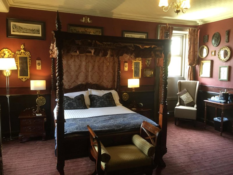 The Retreat Castle Rooms
