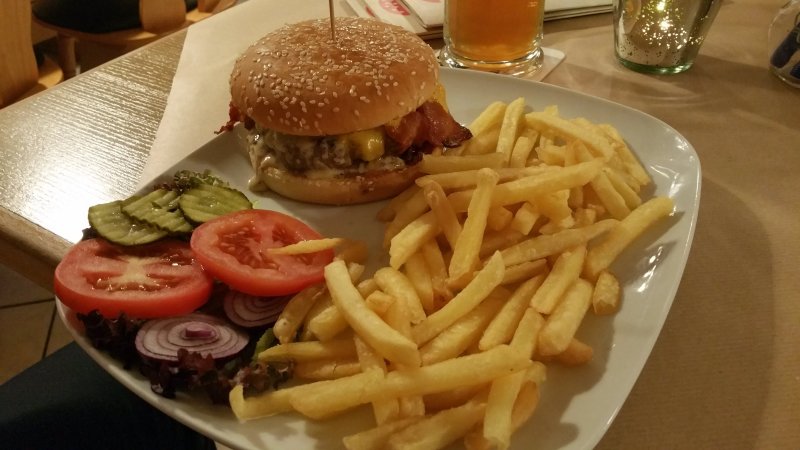 Hoserer Rolly"s American Diner