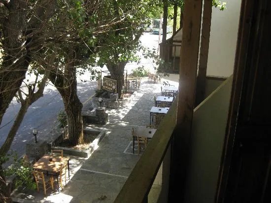 Neos Omalos Hotel