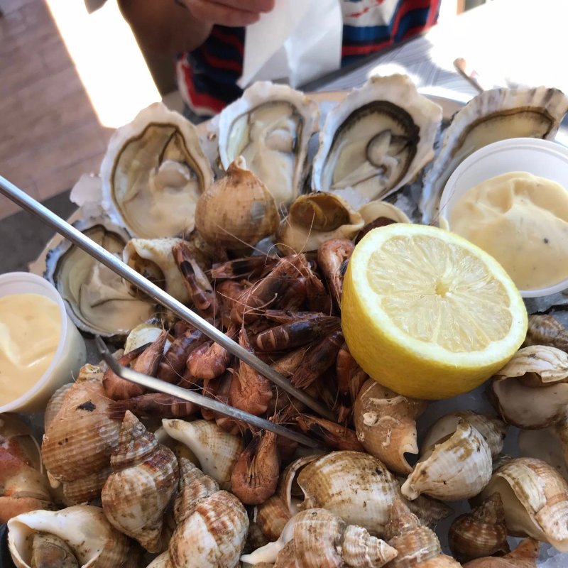 La Halle - Poissonnerie Bar a Huitres