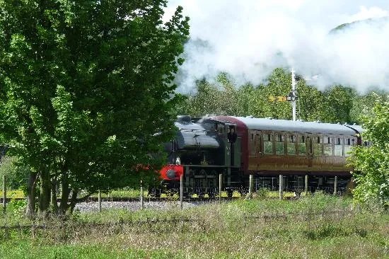 Holmefield Guesthouse & Holiday Cottages