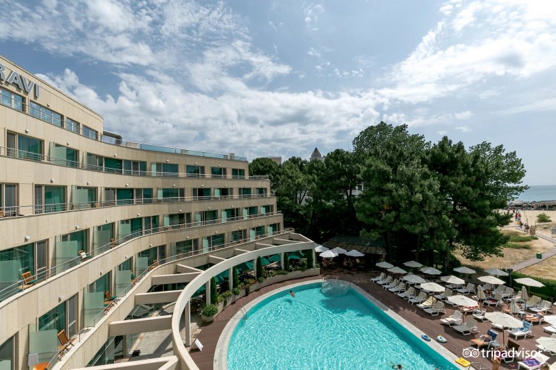 Jeravi Hotel
