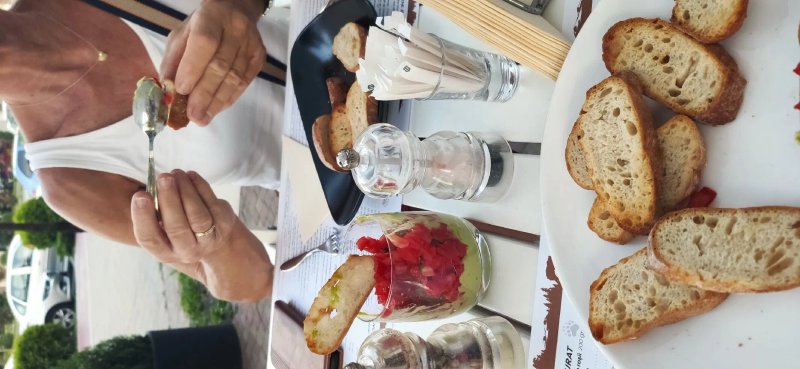 Restaurants & cafés