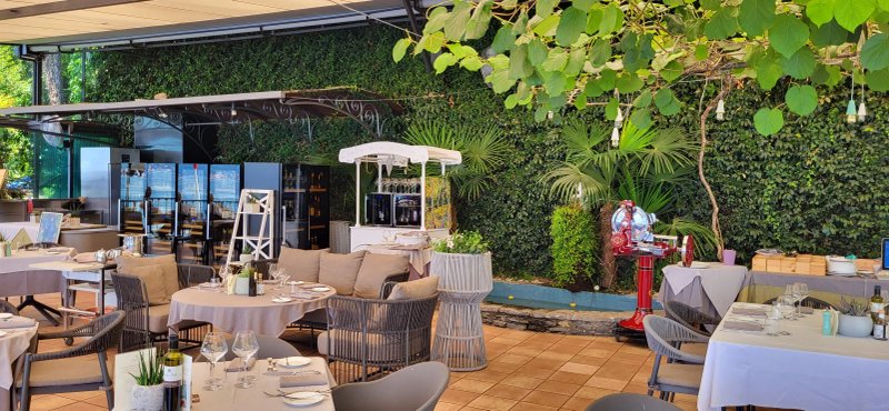 Tiffany Restaurant Villa Porta