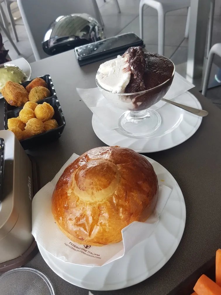 Cioccolato Cafe