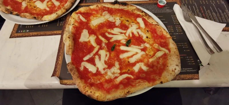 Pizzeria Michele via Martucci