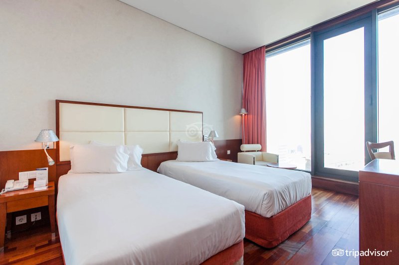 VIP Executive Arts Hotel