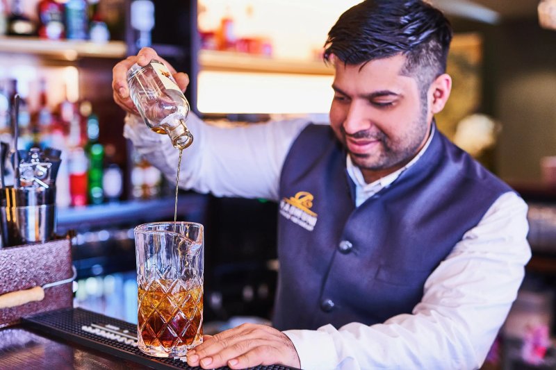 Radhuni Lounge Restaurant