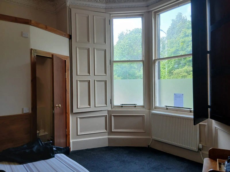 Edinburgh House Hotel