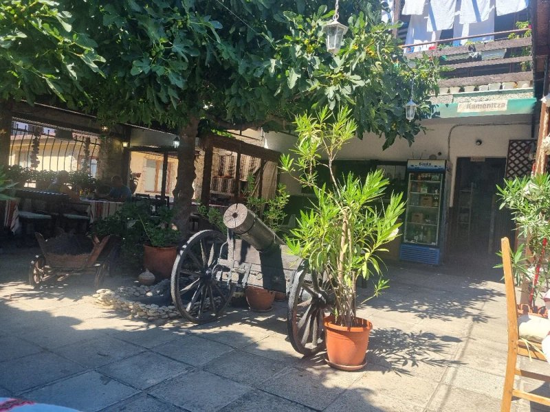 Mehana Pri Shopite