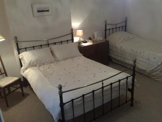 Hillview Farm Bed & Breakfast