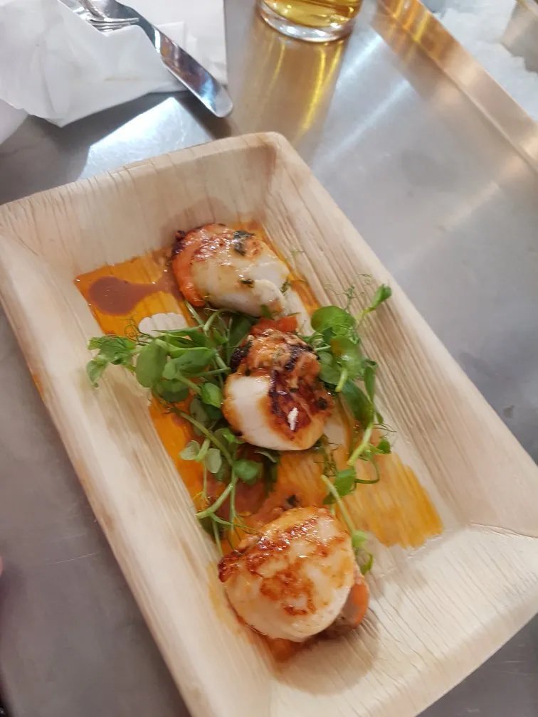 Clam & Cork