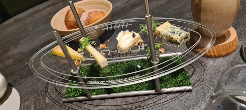 L'En-But Restaurant