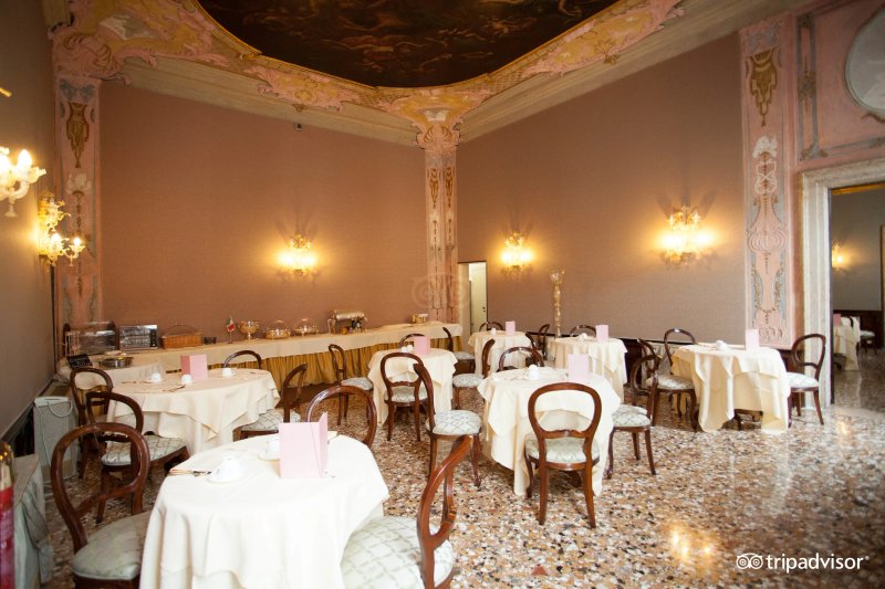 Ca' Sagredo Hotel
