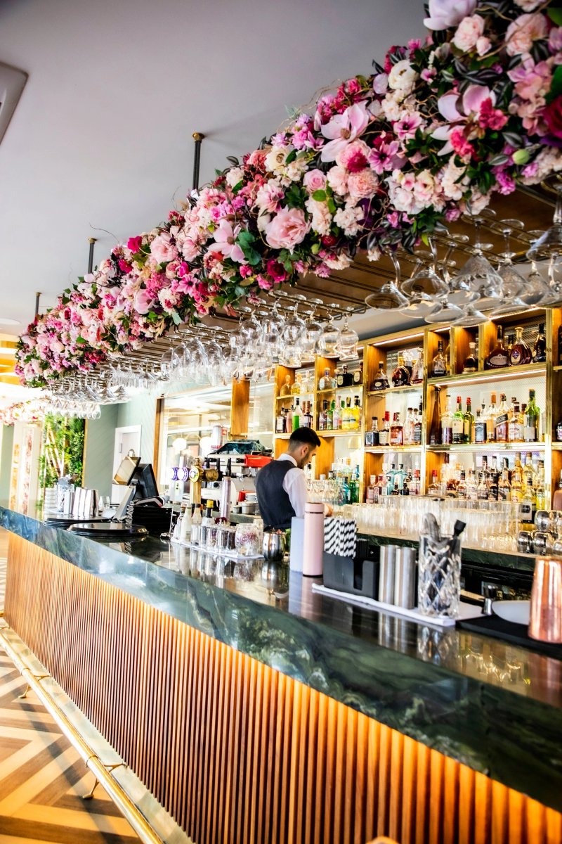 Noel's Bar and Restaurant